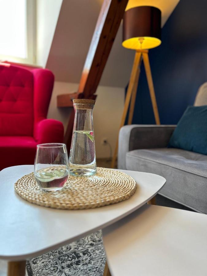 Near To The Beach & City Centre Apartment Jagiellonska 코워브제크 외부 사진