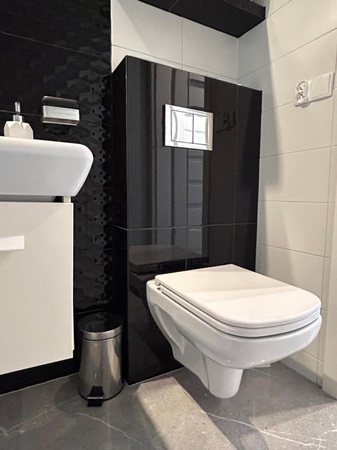 Near To The Beach & City Centre Apartment Jagiellonska 코워브제크 외부 사진